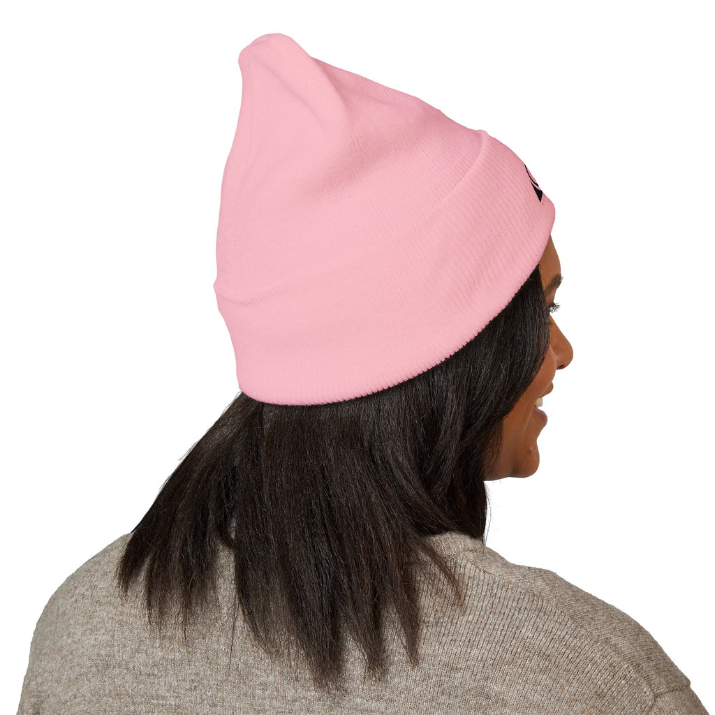 Un beau bonnet pour l'hiver avec une belle broderie du logo RyWear