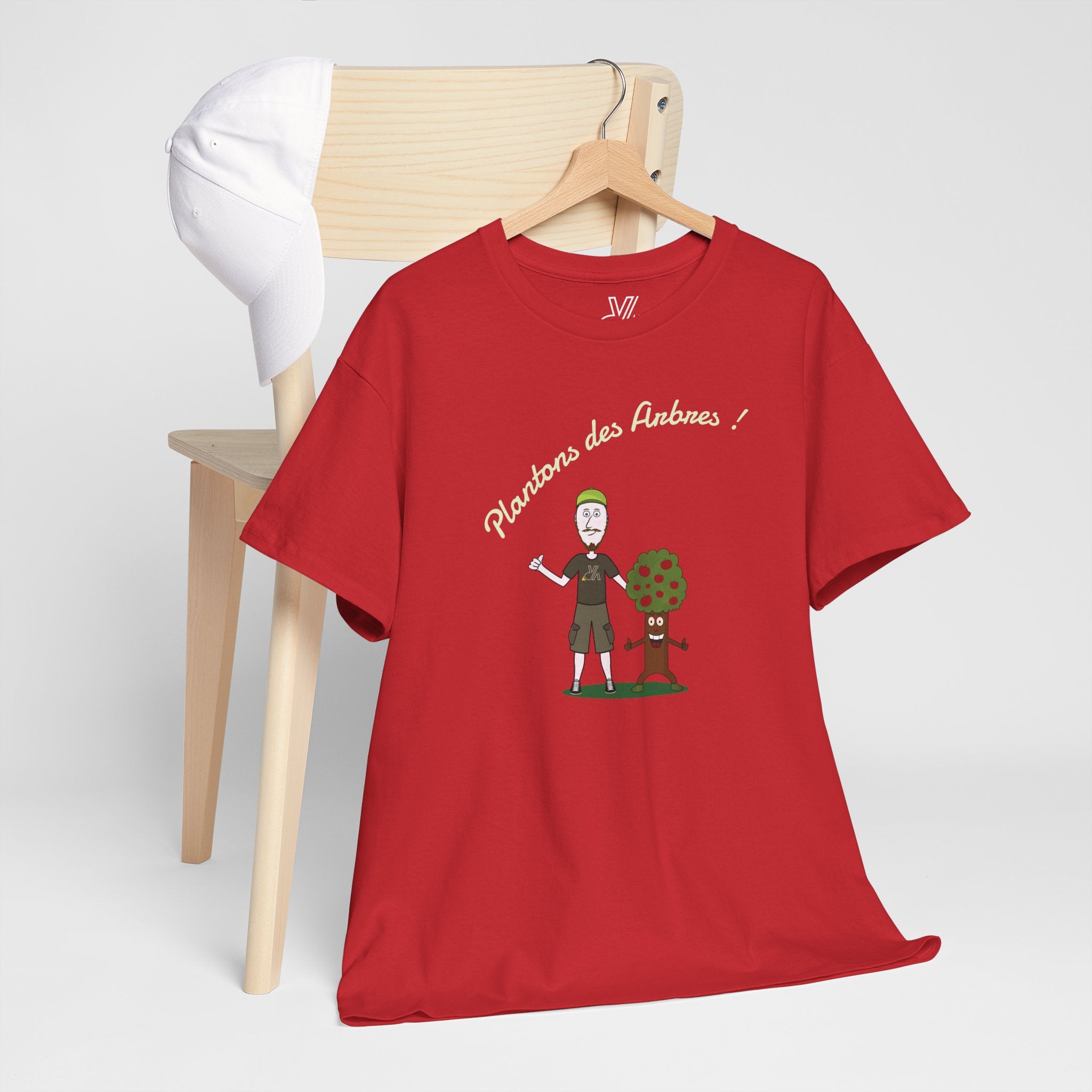 Tree Planter Graphic Tee - 'Plantons des Arbres' Environmental T-Shirt