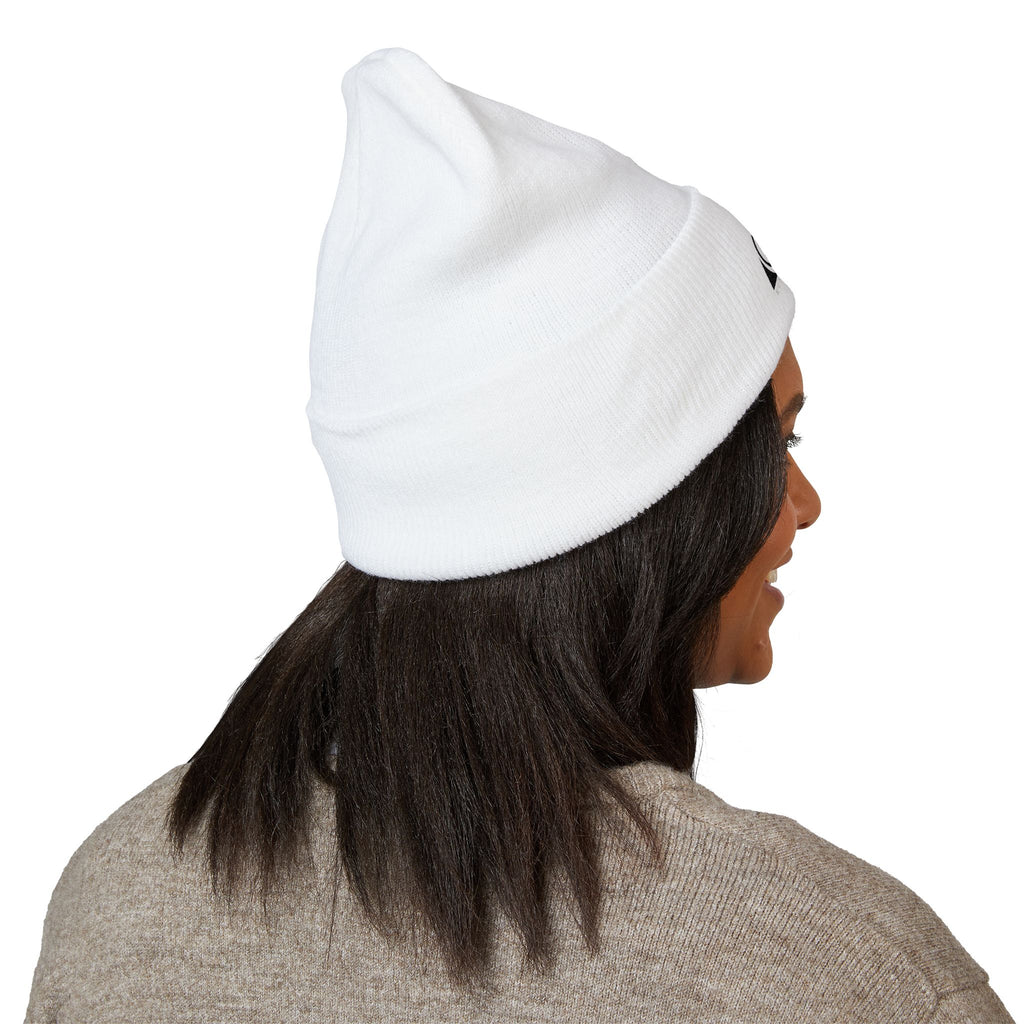 Un beau bonnet pour l'hiver avec une belle broderie du logo RyWear