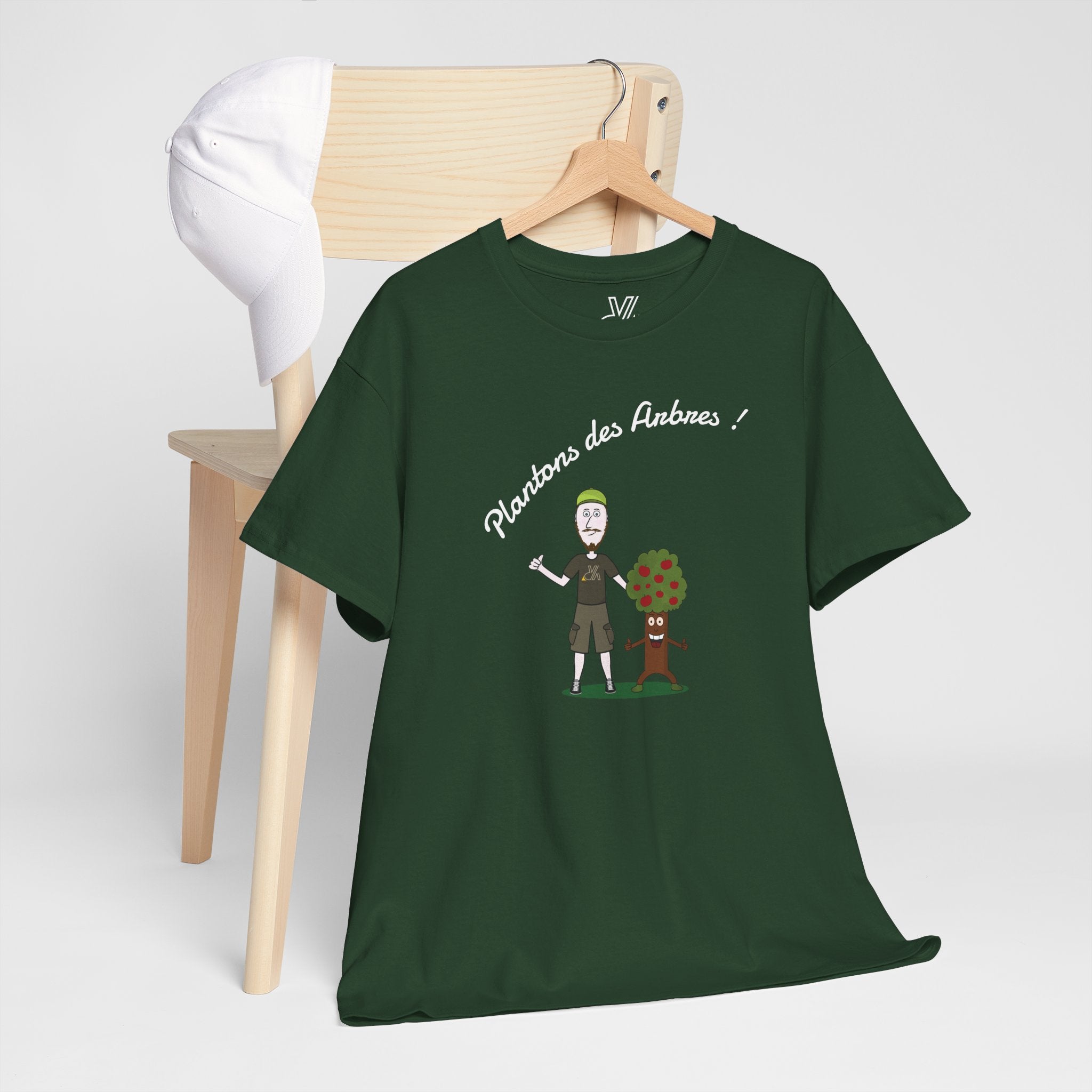 Tree Planter Graphic Tee - 'Plantons des Arbres' Environmental T-Shirt