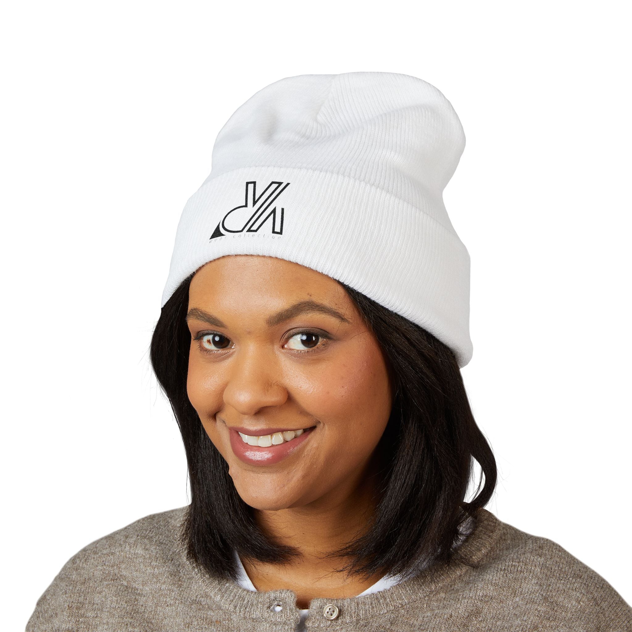 Un beau bonnet pour l'hiver avec une belle broderie du logo RyWear